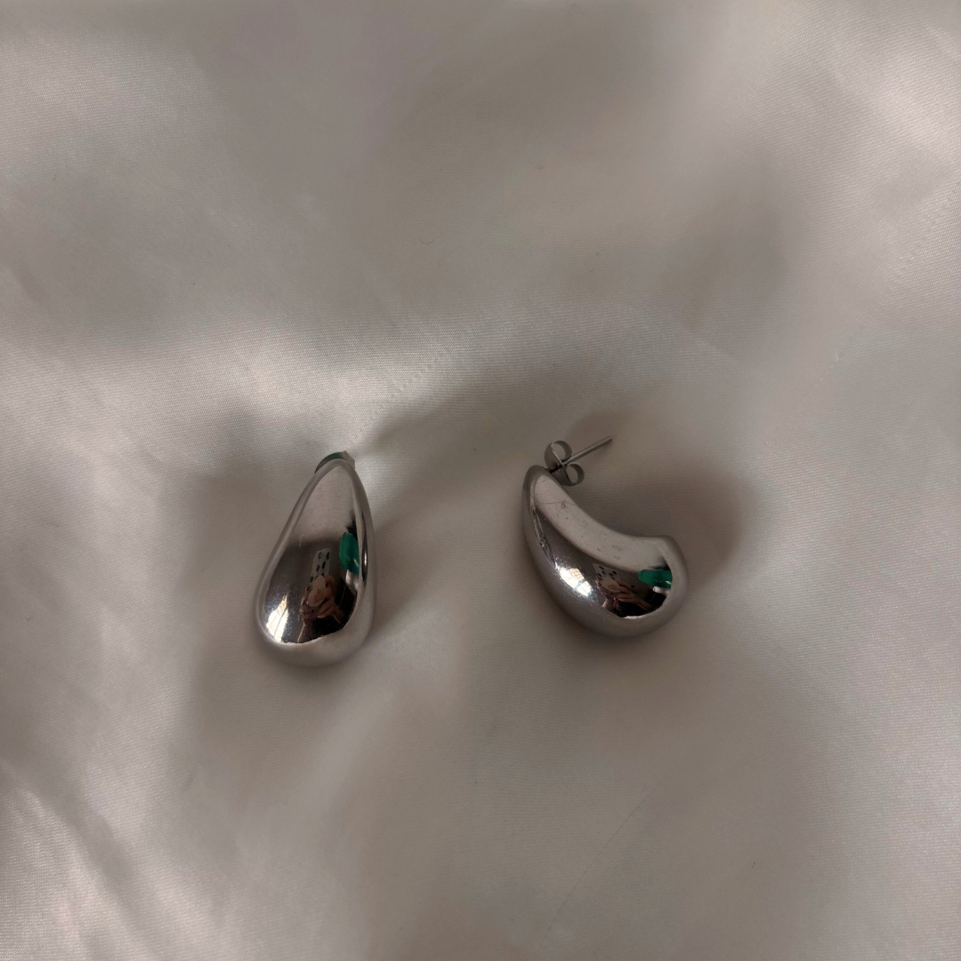 Aretes Astromelia